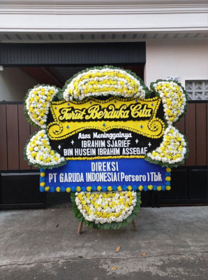 Papan Bunga Duka di Medan Maimun